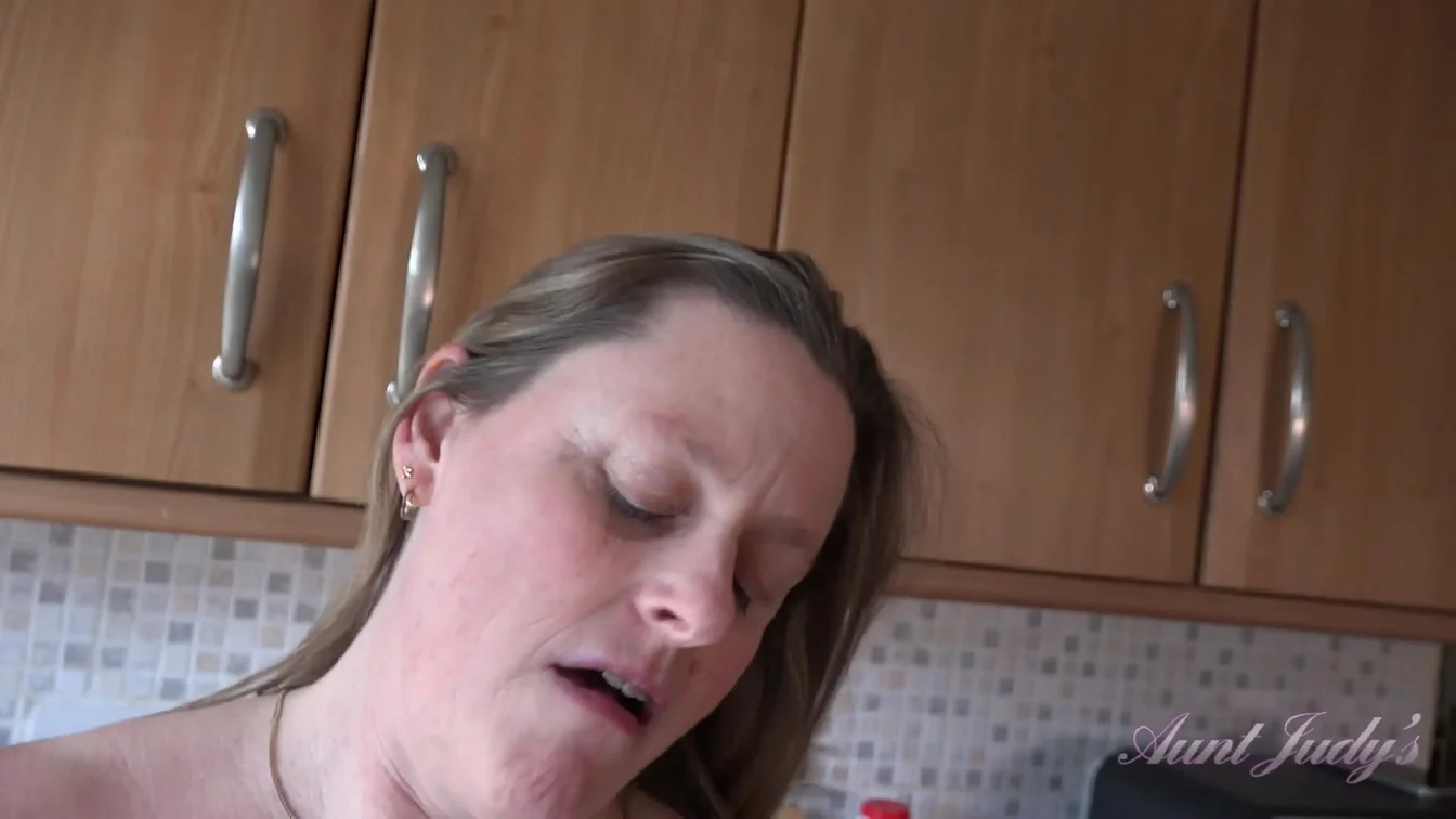 Marie XXX
